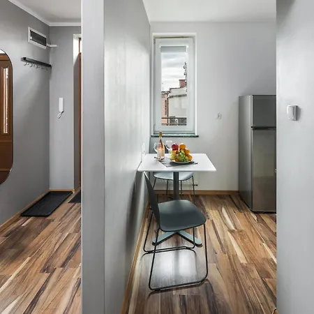 Big For Groups - Different Locations Apartament